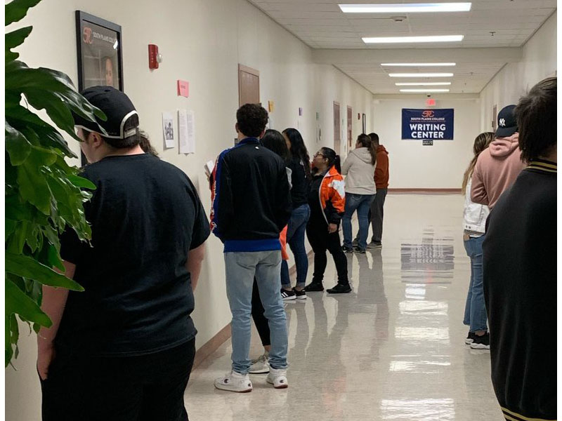 Mrs. Keener's World Cultures (HUMA 2323) students explore a new way of note-taking to learn about The Nuer, a culture of people living in the South Sudan. (Plainview Campus) 