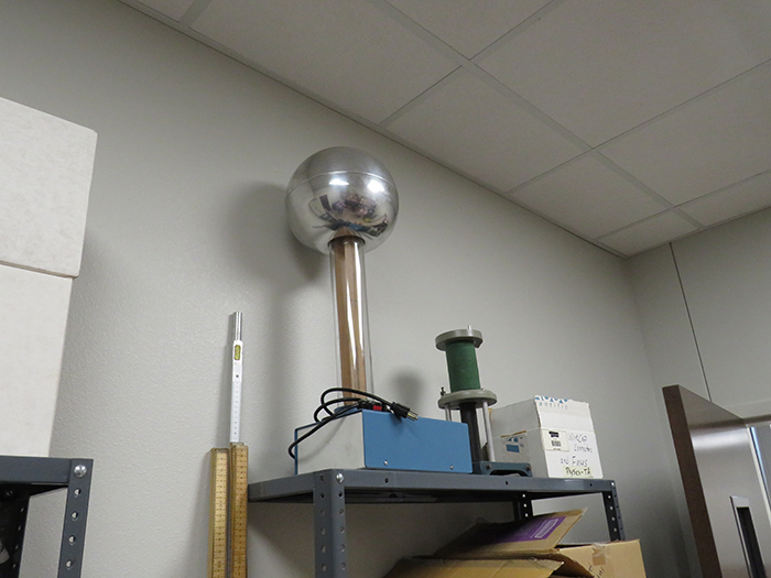Physics Lab Equipment